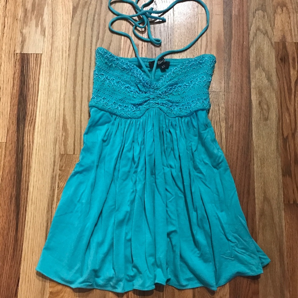 Sky halter top